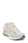 NEW BALANCE 2002R SNEAKER