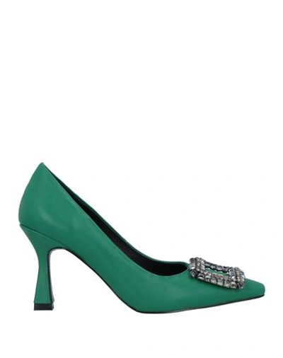 Bibi Lou Woman Pumps Green Size 11 Soft Leather