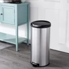 HAPPIMESS OSCAR ROUND 8-GALLON STEP-OPEN TRASH CAN WITH FREE MINI TRASH CAN