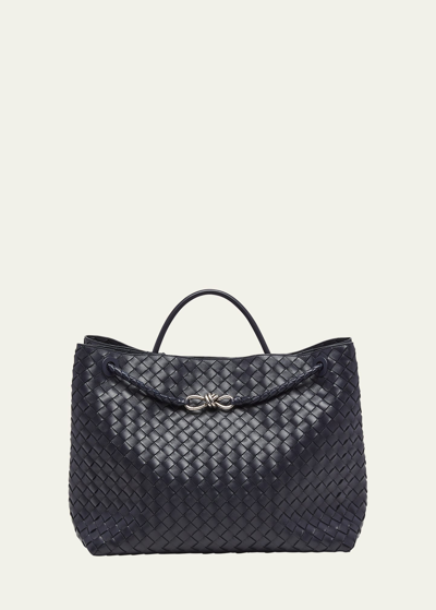 Bottega Veneta Andiamo Large Fondant-coloured Bag In Black
