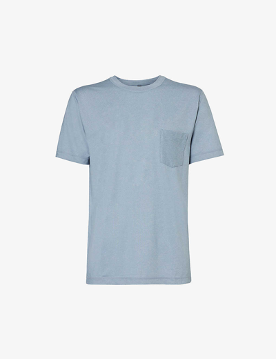 Vuori Mens Cloud Heather Tradewind Crewneck Stretch Recycled-polyester T-shirt In Grey