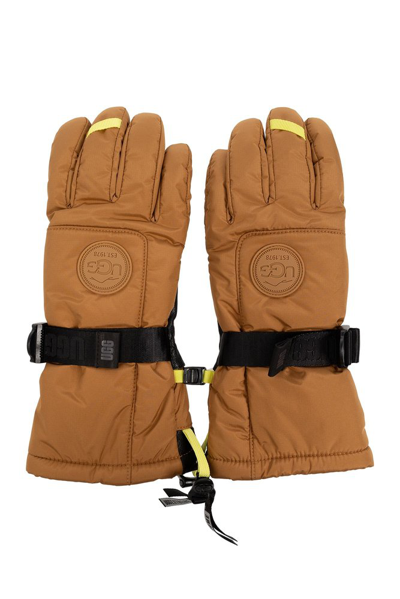 Ugg Logo Patch Gloves In Brown
