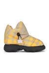 Burberry Check Pillow Padded Drawstring Snow Boots In Hunter Ip Check