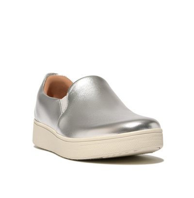 Fitflop Women's Rally Metallic-leather Slip-on Skate Trainers In Silver