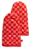 Hedley & Bennett Mickey Check Oven Mitts In Pink/ Red