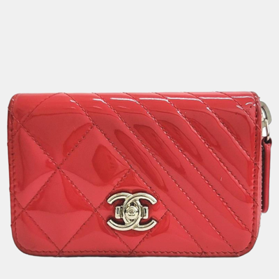 Pre-owned Chanel Red Patent Card Wallet