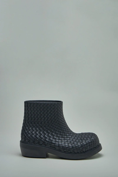 Bottega Veneta Black Rubber Fireman Ankle Boots In Nero