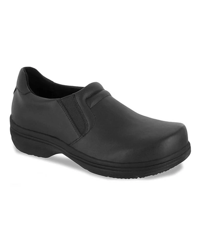 Easy Works Women's Bind Slip Resistant Work Shoe - Double Wide Width In Black
