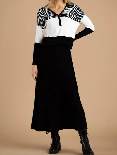 Marble Knit Sweater Skirt In Black