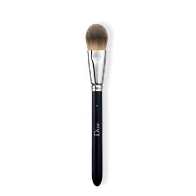 Dior Backstage Light Coverage Fluid Foundation Brush N°11 In White