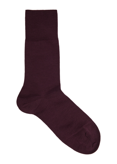 Falke Airport Wool-blend Socks In Burgundy