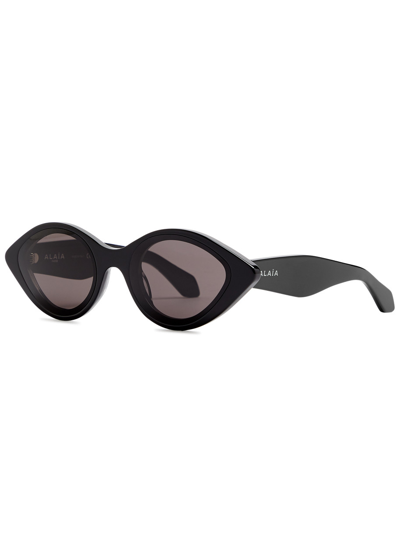 Alaïa Cat-eye Sunglasses In Black