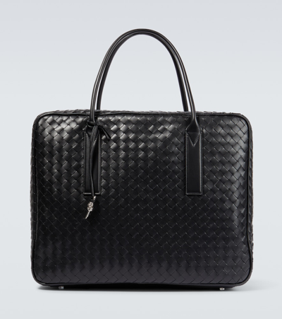 Bottega Veneta Intrecciato Zipped Weekender Bag In Black