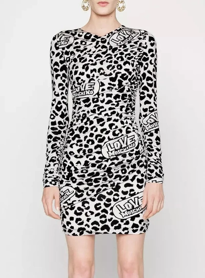 Love Moschino Chic Red Leopard V-neck Ruffle Women's Dress In White