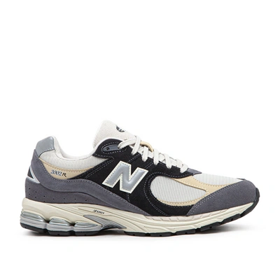 New Balance 2002r Suede And Mesh Trainers In Blau