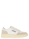 AUTRY AUTRY MEDALIST LOW LEATHER AND SUEDE SNEAKERS