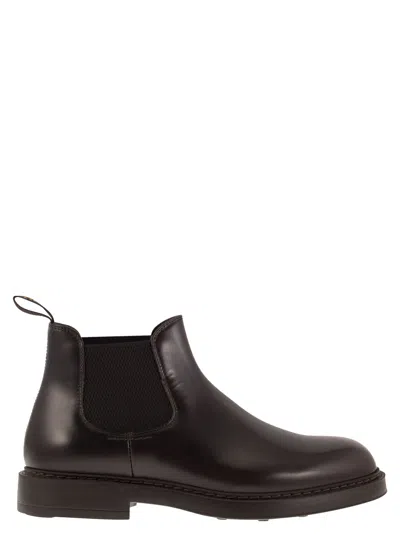 Doucal's Chelsea Leather Ankle Boot In Brown