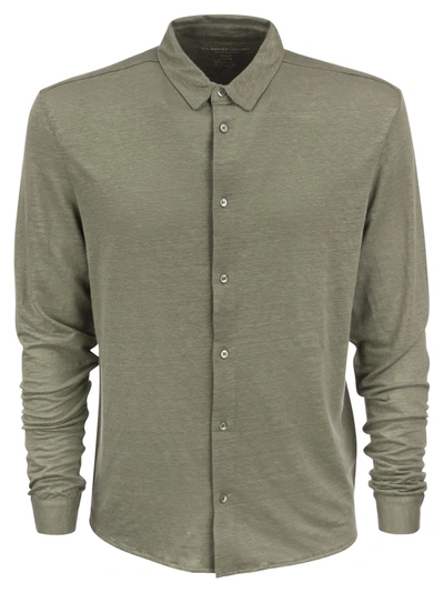 Majestic Filatures Long-sleeved Linen Shirt In Green