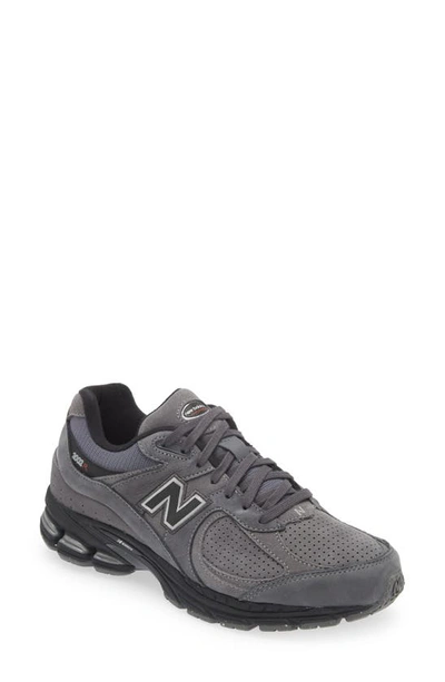 New Balance Men's M2002rv1 Lace Up Running Trainers In Castlerock