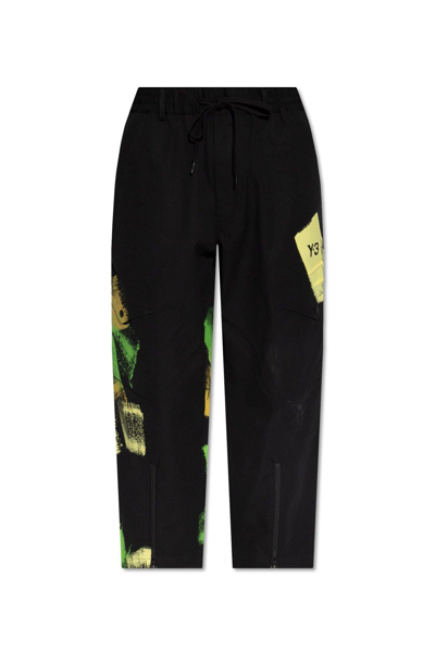 Y-3 Gfx Cargo Pants In Black