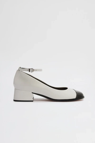 SCHUTZ DOROTHY LEATHER BALLET FLAT IN WHITE/BLACK, WOMEN'S AT URBAN OUTFITTERS