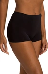 Hanro Touch Feeling Stretch-jersey Boy Shorts In Black