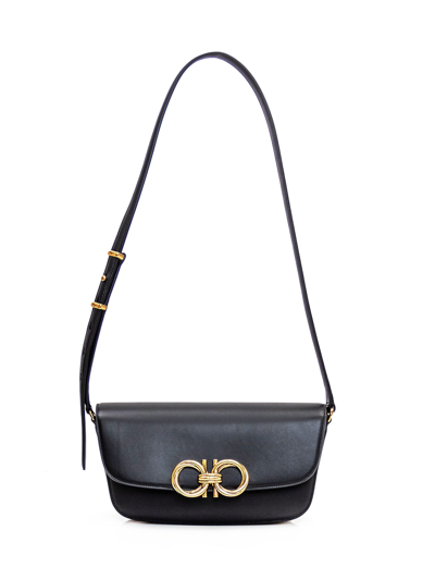 Ferragamo Trapezio S Bag In Nero