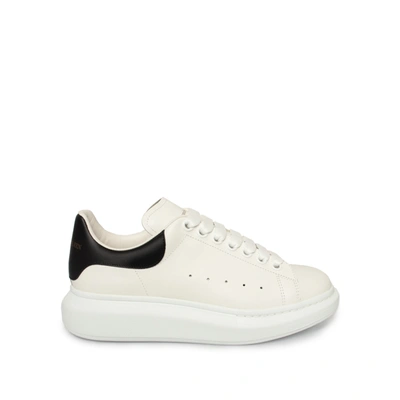ALEXANDER MCQUEEN MEN'S LARRY OVERSIZED SNEAKERS