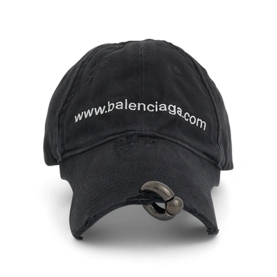 Balenciaga Front Piercing Cap In Schwarz