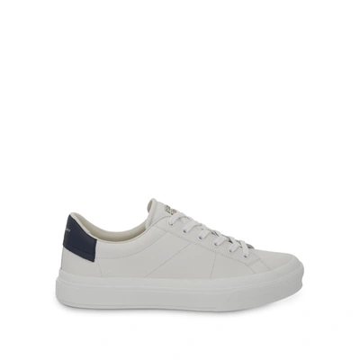 Givenchy City Sport皮革运动鞋 In White