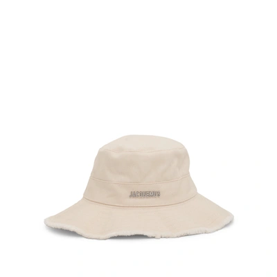 Jacquemus Artichaut Frayed Expedition Hat In Neutral