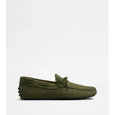 Tod's Gommino Driving Shoes In Nubuck In Green