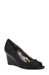 Bandolino Tuff Love Womens Solid Textured Wedge Heels In Black