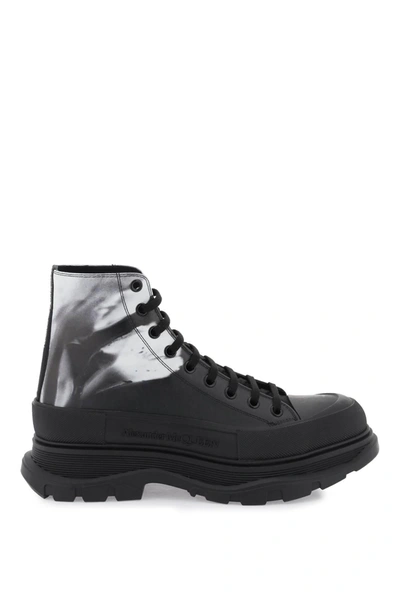 Alexander Mcqueen Tread Slick Boot In Black/white