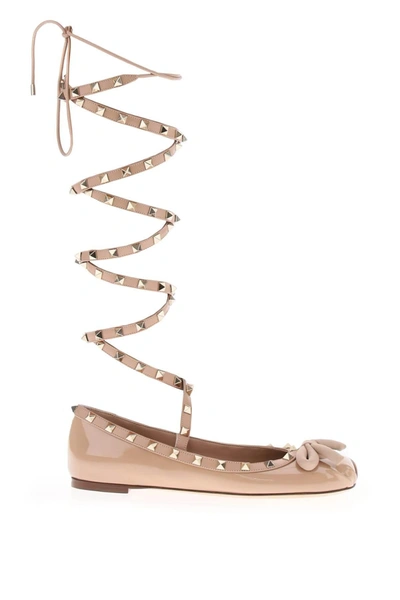 Valentino Garavani Patent Leather Rockstud Ballet Flats In Pink