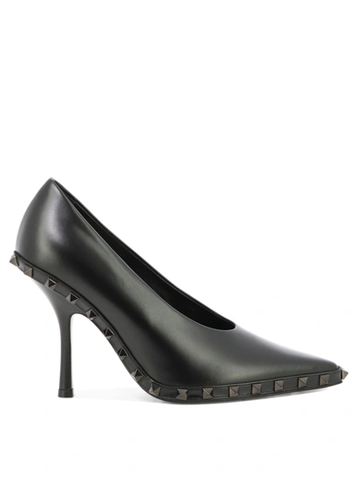 Valentino Garavani Rockstud Pumps In Black