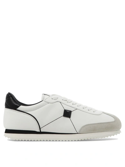 Valentino Garavani Stud Around Leather Sneakers In Black