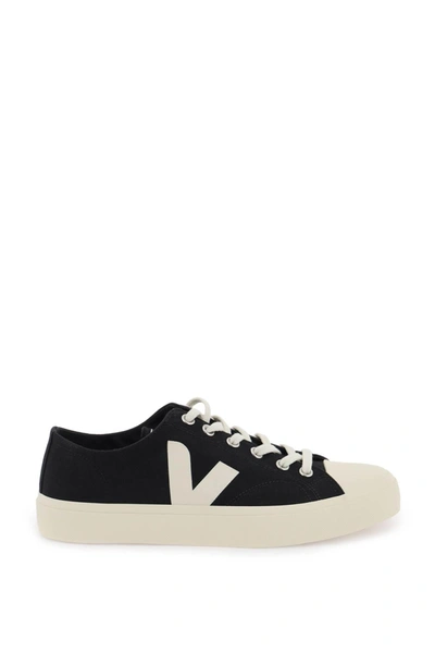 Veja Wata Ii V-logo Canvas Low-top Trainers In Black