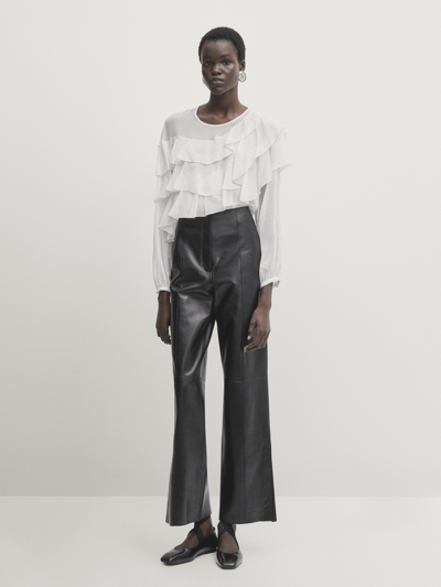 Massimo Dutti Fliessendes Hemd Mit Volants -studio In Gebrochen Weiss