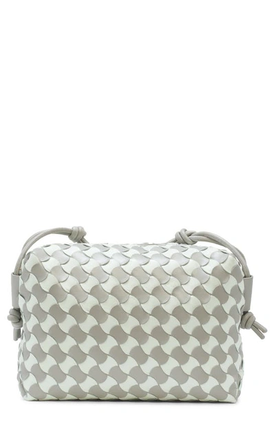 Bottega Veneta Small Wavy Bicolor Pavimento Intrecciato Camera Bag In Agate