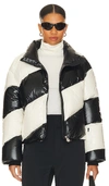 Perfect Moment Super Mojo Iii Skijacke In Black & Snow White Cire