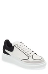 Alexander Mcqueen Sneakers In White/ Luna/ Black