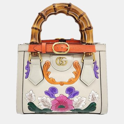 Pre-owned Gucci Diana Tote And Shoulder Bag (702732) In White