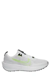 NIKE INTERACT RUN RUNNING SNEAKER