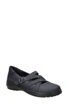Easy Street Wise Mary Jane Flat In Navy/ Gore