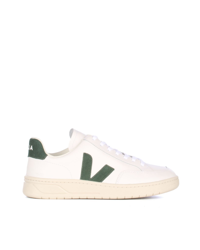 Veja White-cyprus V-12 Leather Trainers Men In Extra-white_cyprus