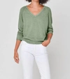 PLOUMANAC'H SOLITAIRE V KNIT SWEATER IN PALM