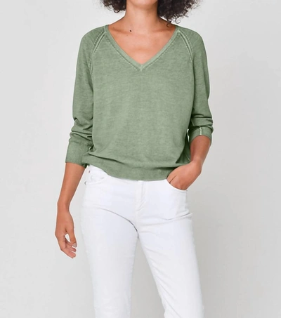 Ploumanac'h Solitaire V Knit Sweater In Palm In Green