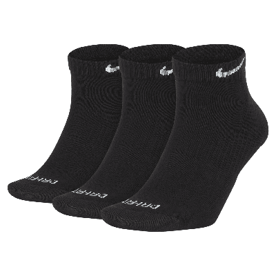 Nike Unisex Everyday Plus Cushioned Training Ankle Socks (3 Pairs) In Black