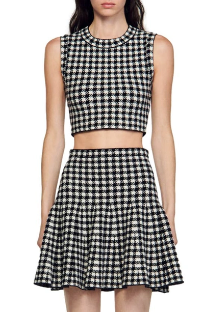 Sandro Houndstooth-pattern Sleeveless Knitted Top In Black/ Ecru
